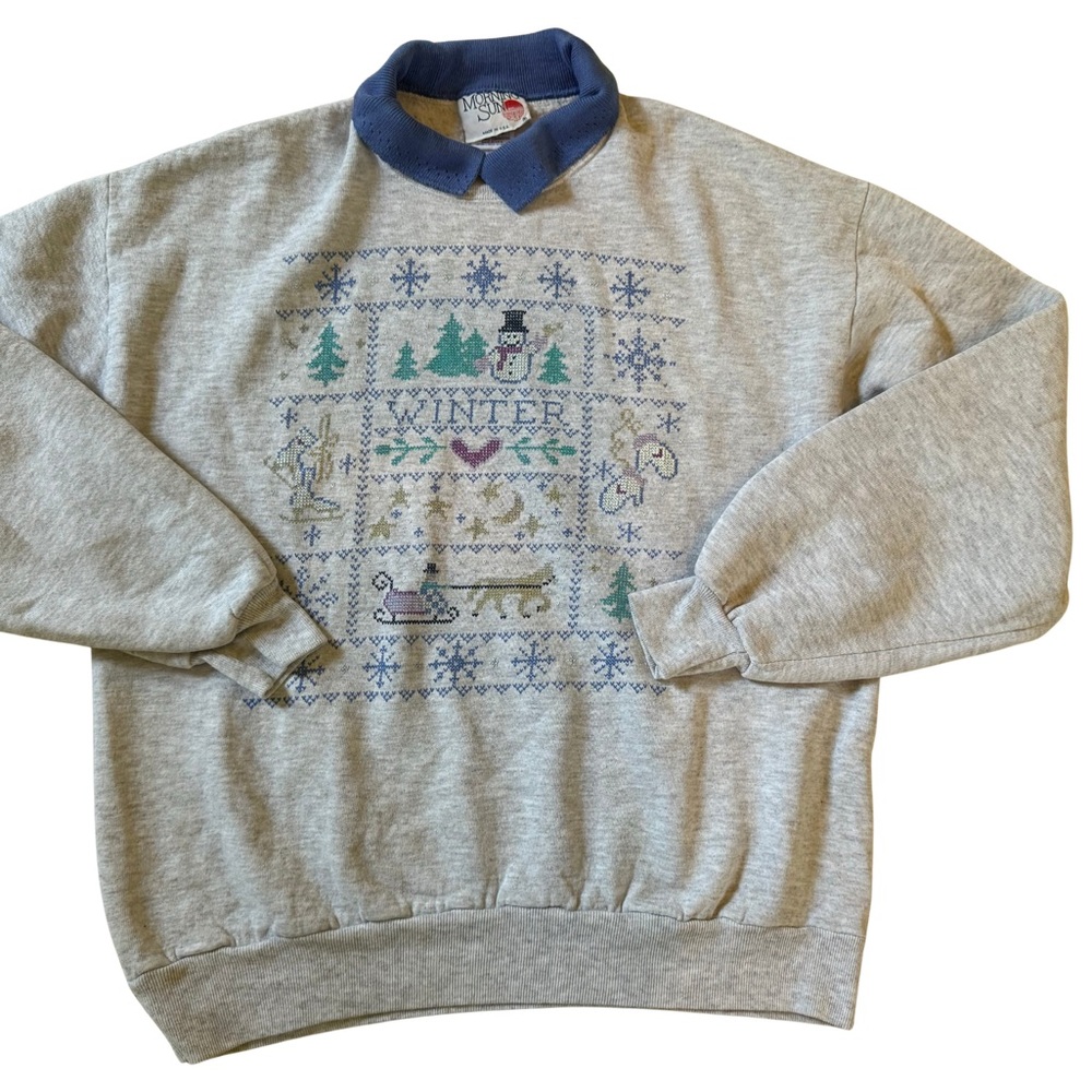 Vintage Cozy Winter Gray crewneck with Blue Collar